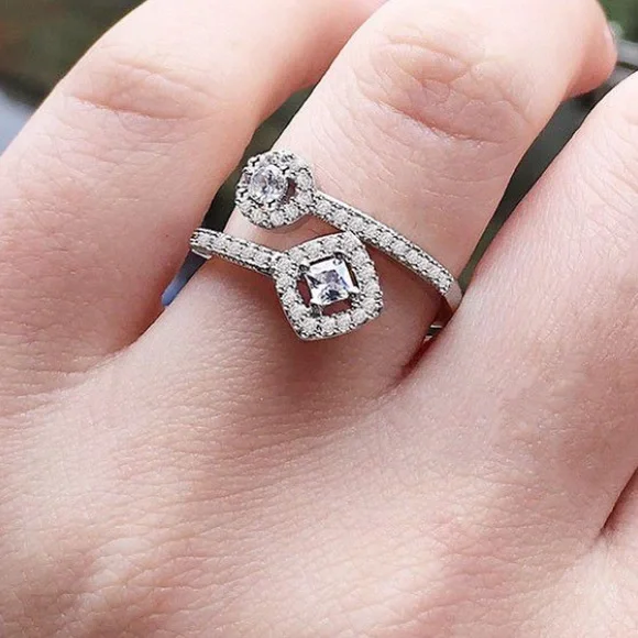 NEW NATURAL WHITE SAPPHIRE 925 STAMPED SILVER RING SIZE 8 ONLY - Picture 4 of 5